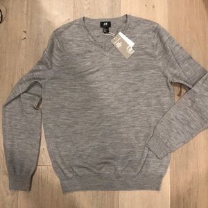 BRAND NEW H&M Men’s long sleeve